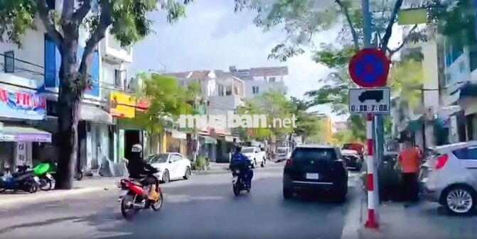 BÁN GẤP NHÀ 2 TẦNG TT VŨNG TÀU – 3 PHÚT RA BIỂN –