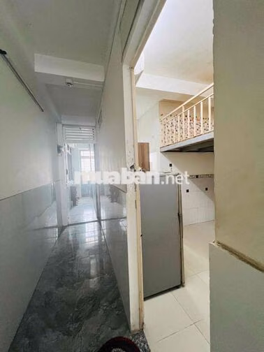 Cho Thuê phòng gác, máy lạnh, gần sân bay, cao đẳng y Phạm Ngọc Thạch