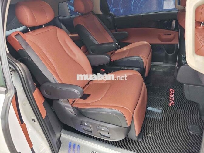 Kia Carnival 2025 máy dầu bản Premium