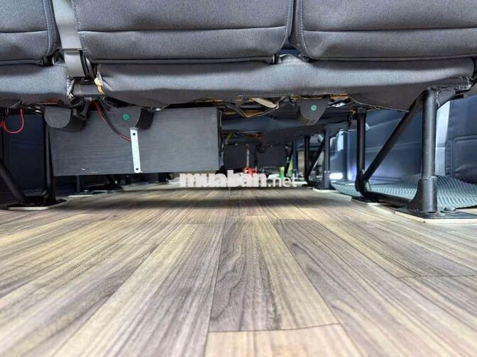 TRANSIT 2023 XE CTY HĐ CAO 73000KM BẢO HÀNH 1 NĂM
