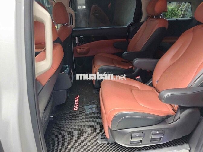 Kia Carnival 2025 máy dầu bản Premium