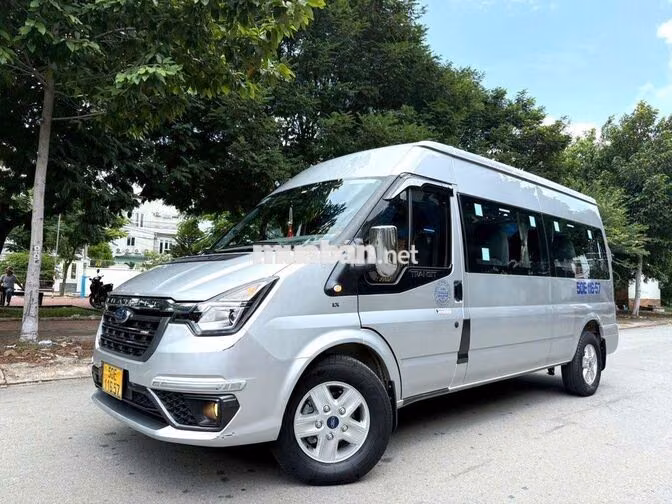TRANSIT 2023 XE CTY HĐ CAO 73000KM BẢO HÀNH 1 NĂM