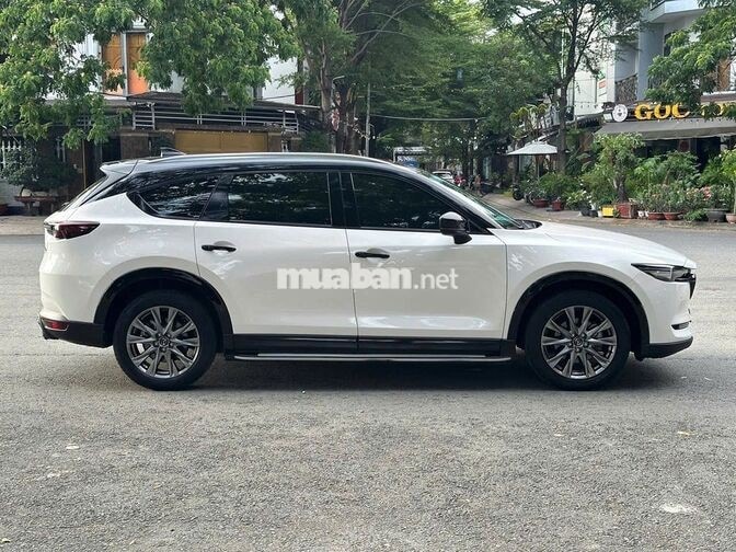 Mazda CX8 Luxury 2023 Trắng Tự động 42000 km
