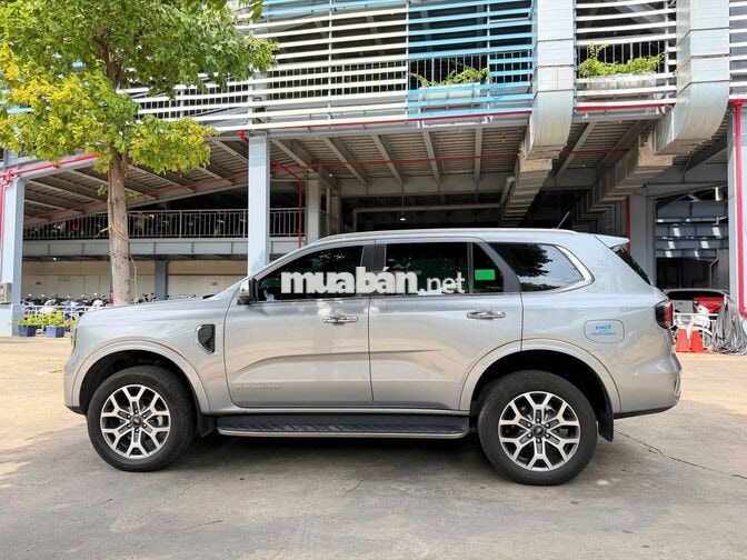 FORD EVEREST TITANIUM 2026 XE LƯỚT 1 CHỦ