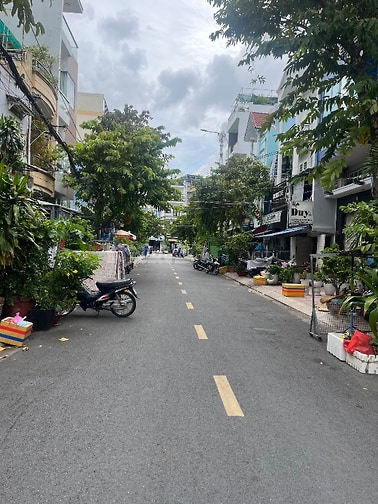 Bán nhà MT Bùi Điền P4Q8. DT 9.5x13.5m nhà nát giá 15.8 tỷ