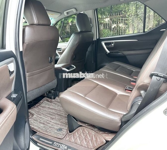 Toyota Fortuner 2.7V 2017, nhập khẩu đời đầu