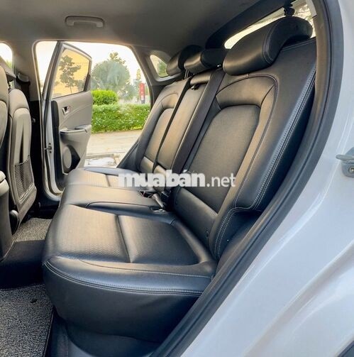 Hyundai Kona model 2021 2.0 đặc biệt Trắng