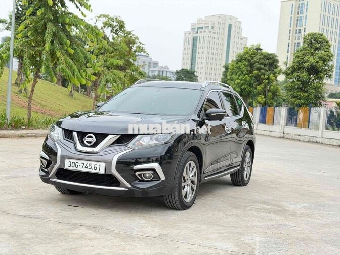 Nissan X-Trail 2020 2.5 hai cầu Đen