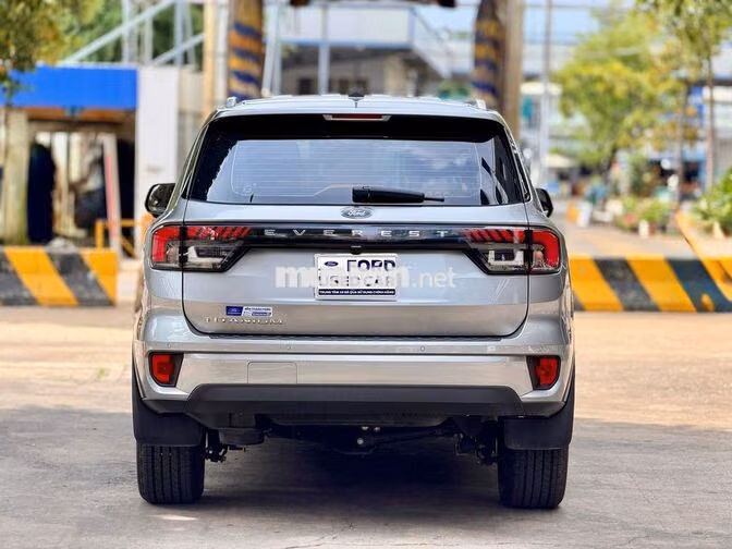 FORD EVEREST TITANIUM 2026 XE LƯỚT 1 CHỦ