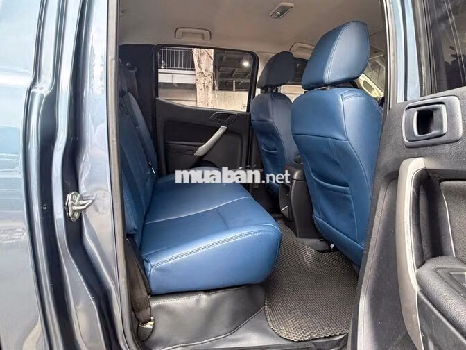Ford Ranger 2018 2.2L XLS MT Thái Lan Xám