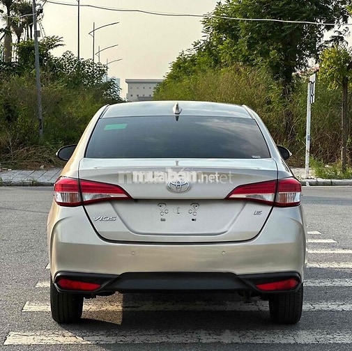 Toyota Vios E 2023 Vàng cát Số sàn