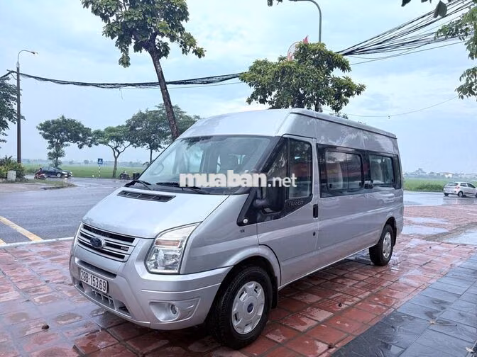Ford Transit 16 chỗ 2016