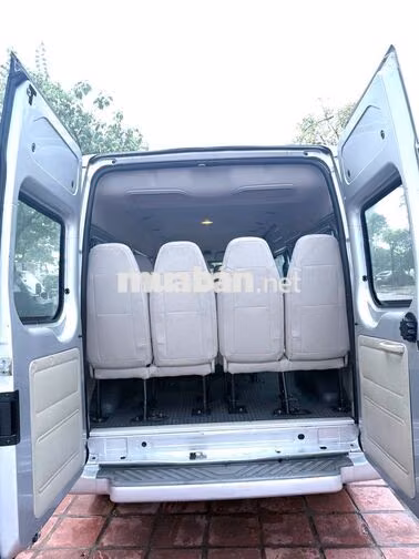 Ford Transit 16 chỗ 2016