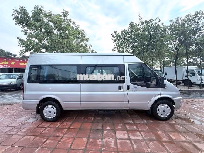 Ford Transit 16 chỗ 2016