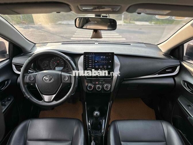 Toyota Vios E 2023 Vàng cát Số sàn