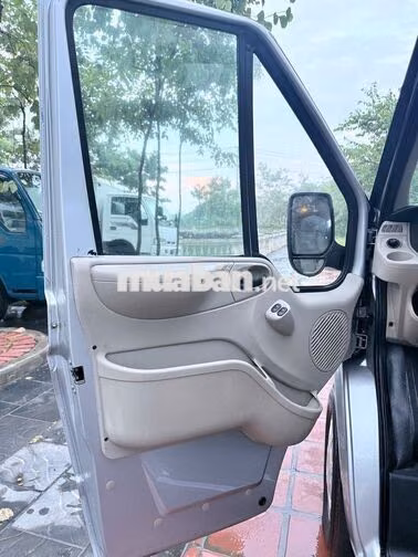 Ford Transit 16 chỗ 2016