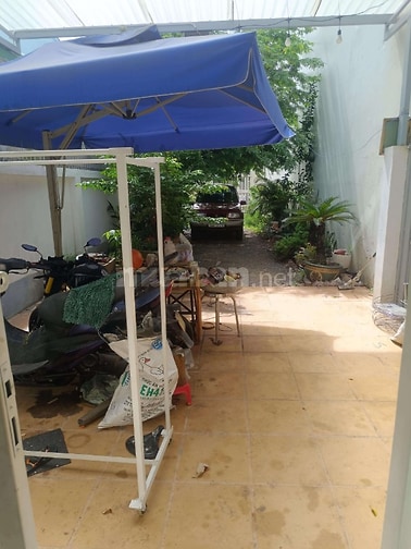 Cho thuê nhà sân vườn MT Đinh Bộ Lĩnh, P. Bình Thạnh, 5x32m, 26tr, TL