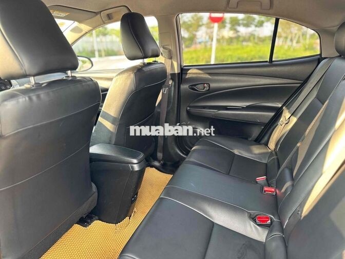 Toyota Vios E 2023 Vàng cát Số sàn