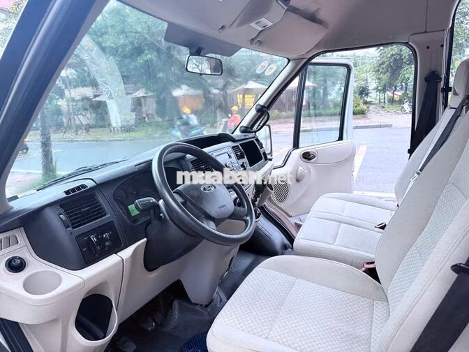 Ford Transit 16 chỗ 2016