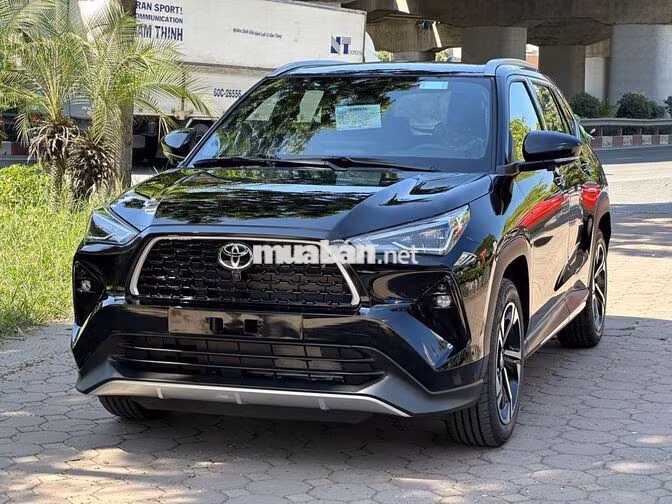 Toyota Yaris Cross Hybrid Đen Tự động