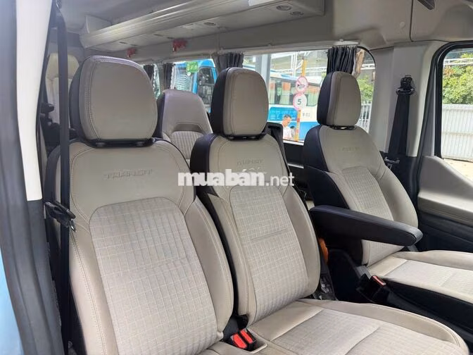 Ford Transit Premium 2025 Bạc 39.000km