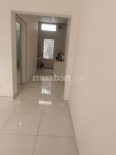 Cho thuê nhà sân vườn MT Đinh Bộ Lĩnh, P. Bình Thạnh, 5x32m, 26tr, TL