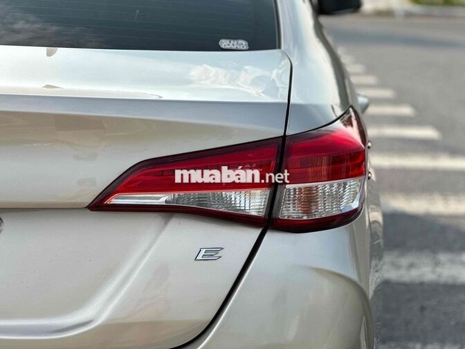 Toyota Vios E 2023 Vàng cát Số sàn