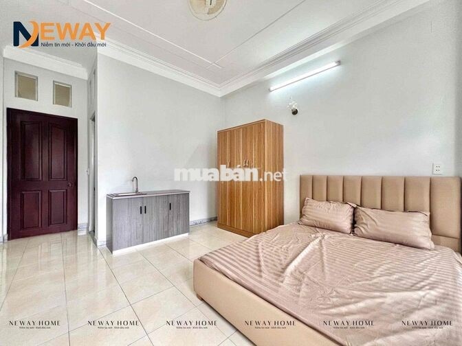 PHÒNG TRỌ GIÁ RẺ FULL NỘI THẤT BAN CÔNG RỘNG GẦN CÔNG VIÊN LÀNG HOA