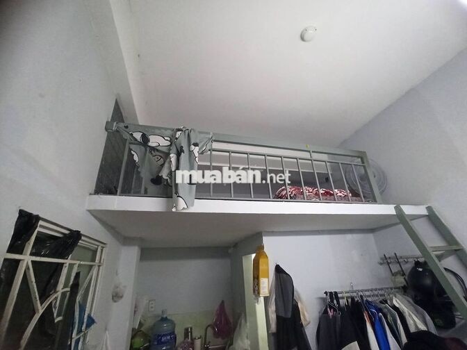 Pass trọ có máy lạnh, ban công