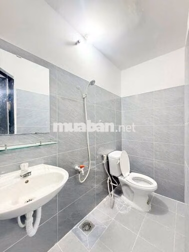 PHÒNG STUDIO GIÁ RẺ – GẦN CẦU THAM LƯƠNG & CVPM QUANG TRUNG