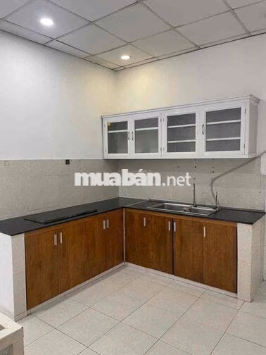 cho thuê nhà sân xe hơi Thạnh xuân 33