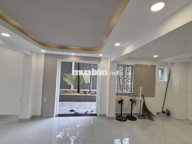 Bán căn hộ tầng trệt Chung cư Gò Dầu 1, 95m2, Giá 5.45 tỷ, sổ hồng