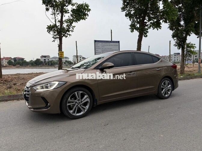Hyundai Elantra 2.0 AT 2016 - 310 Triệu