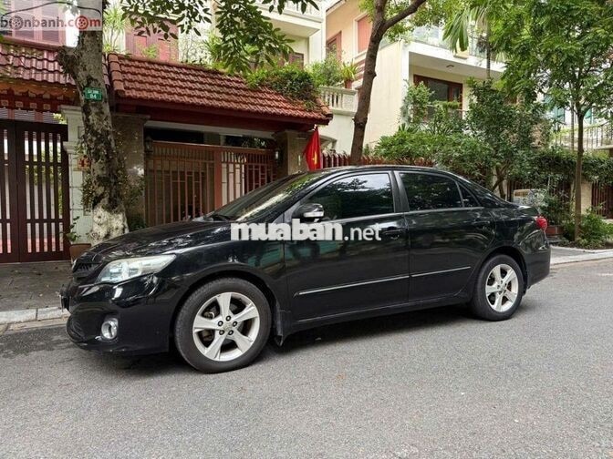 Toyota Corolla altis 2.0V 2011 - 310 Triệu