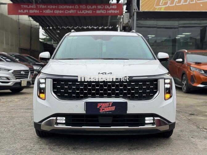 Kia Carnival Premium 2025 odo 26.000 km một chủ