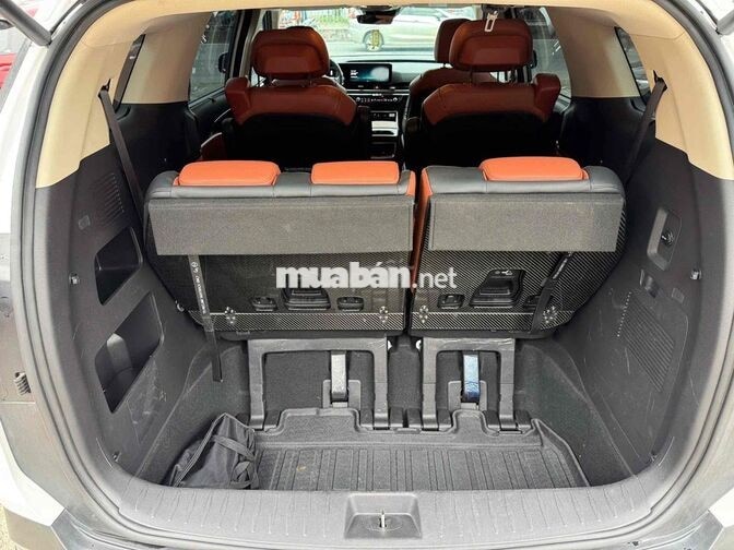 Kia Carnival Premium 2025 odo 26.000 km một chủ