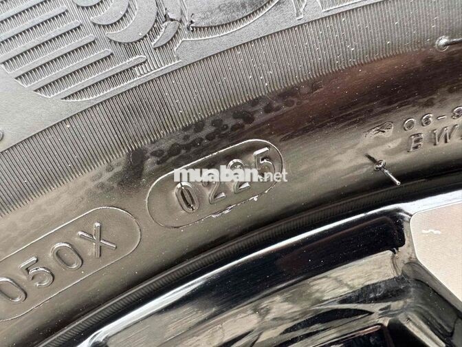 Kia Carnival Premium 2025 odo 26.000 km một chủ