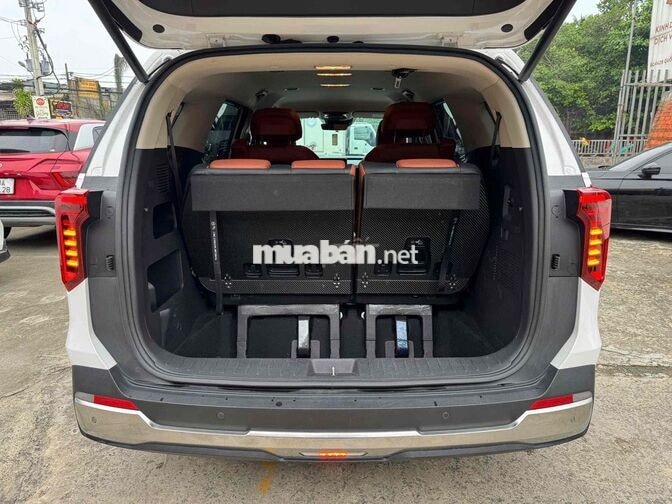 Kia Carnival Premium 2025 odo 26.000 km một chủ
