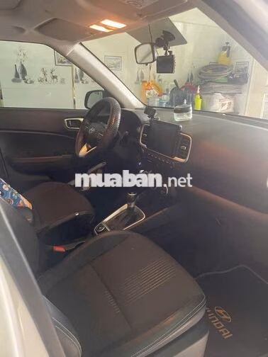 Hyundai Venue Đặc Biệt 2024 Trắng 18.000 km