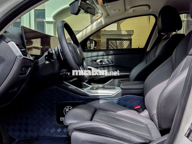 BMW 320i Sportline LCI 2024 Trắng 26,000 km