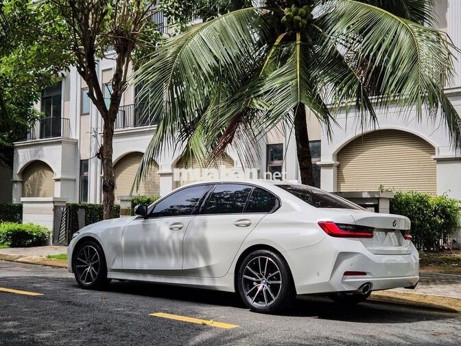 BMW 320i Sportline LCI 2024 Trắng 26,000 km