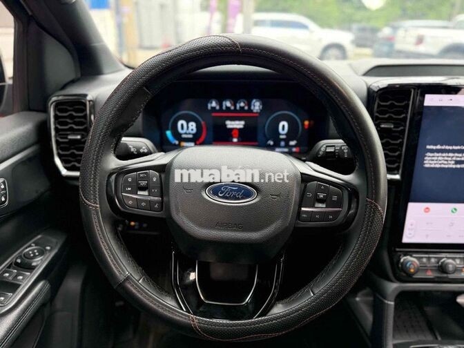Ford Everest Titanium 4x4 2025 Tự động Trắng