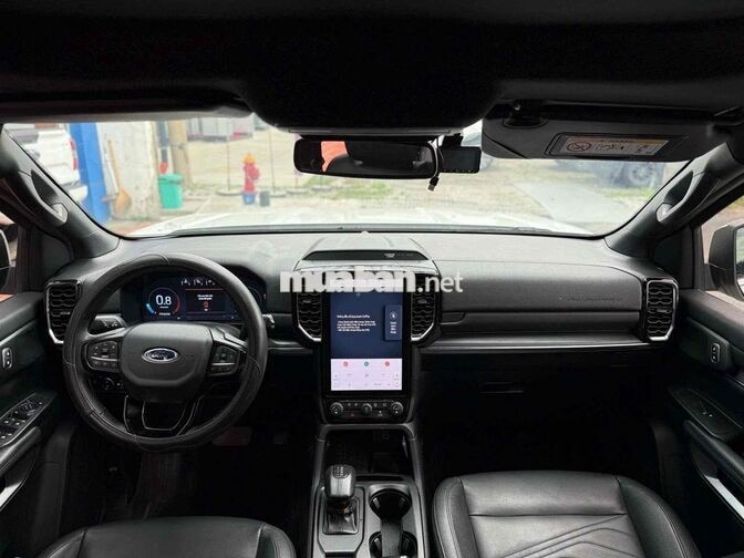 Ford Everest Titanium 4x4 2025 Tự động Trắng