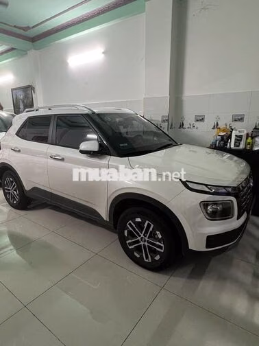 Hyundai Venue Đặc Biệt 2024 Trắng 18.000 km