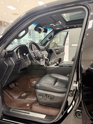 Bán Land Cruiser LC300 sản xuất 2023. Xe cực mới.