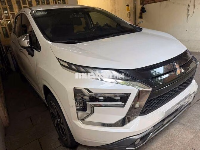 Mitsubishi Xpander 2025 Trắng 30.000 km 535 Triệu
