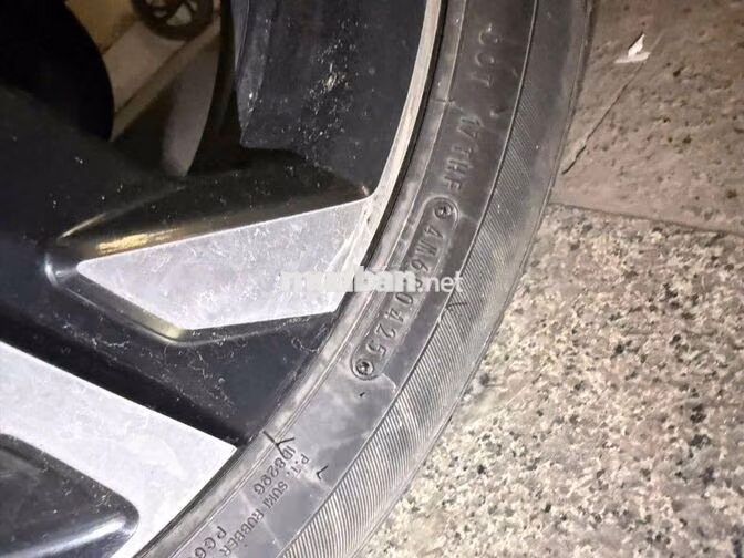 Mitsubishi Xpander 2025 Trắng 30.000 km 535 Triệu