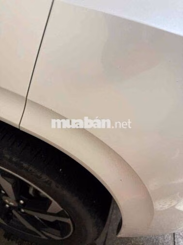 Xpander 2025 Trắng 30.000 km 7 chỗ  giá tốt hot!
