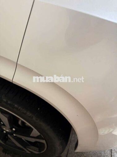 Mitsubishi Xpander 2025 Trắng 30.000 km 535 Triệu