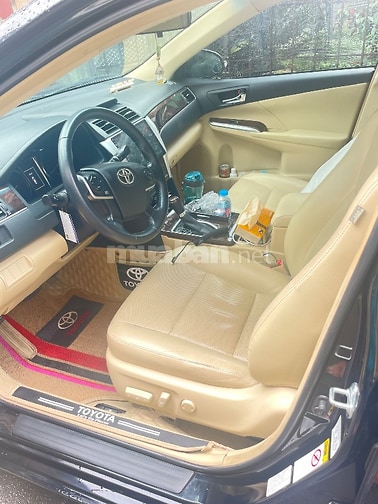 Chính chủ cần bán xe Camry đời 2017 , máy 2.5G  xe còn rất mới, 